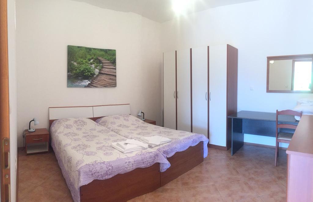 Apartman Flora